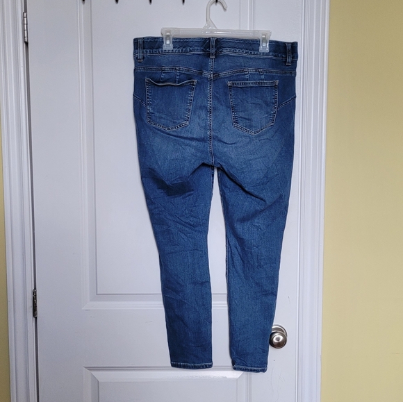 Torrid jeans Bombshell Skinny stretchy blue denim plus size 16 distressed pants - Picture 9 of 11